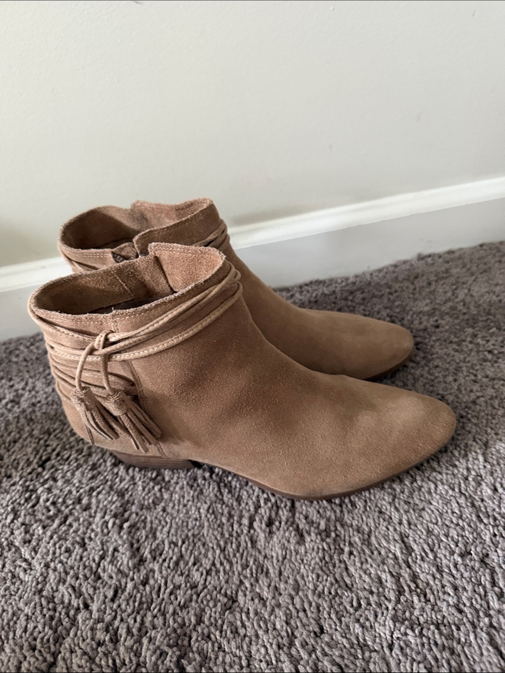 Vince Camuto suede Booties Size 8.5